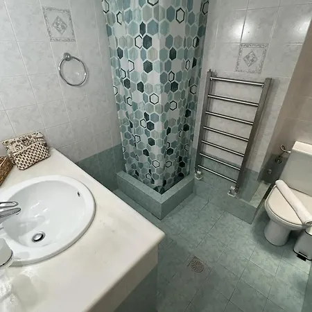 Апартаменты Chris's In *